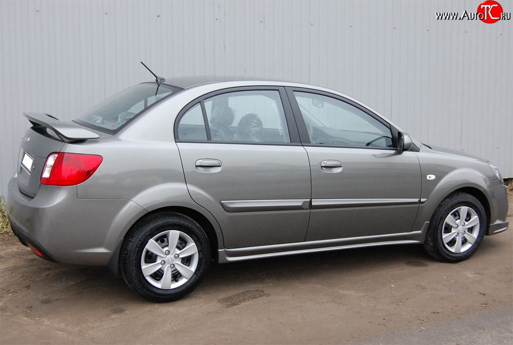 5 999 р. Пороги накладки GT Dynamics KIA Rio 2 JB дорестайлинг седан (2005-2009) (Неокрашенные)  с доставкой в г. Керчь
