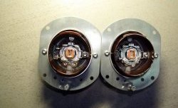 4 549 р. Универсальная противотуманная фара 90 мм HELLA 1N0 008 582-007 Jeep Compass MP дорестайлинг (2016-2022) (Без пыльника)  с доставкой в г. Керчь. Увеличить фотографию 4