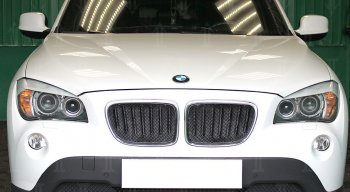 6 199 р. Защитная сетка решетки радиатора Стрелка 11 Премиум (алюминий) BMW X1 E84 (2009-2015) (Цвет: черный)  с доставкой в г. Керчь. Увеличить фотографию 2