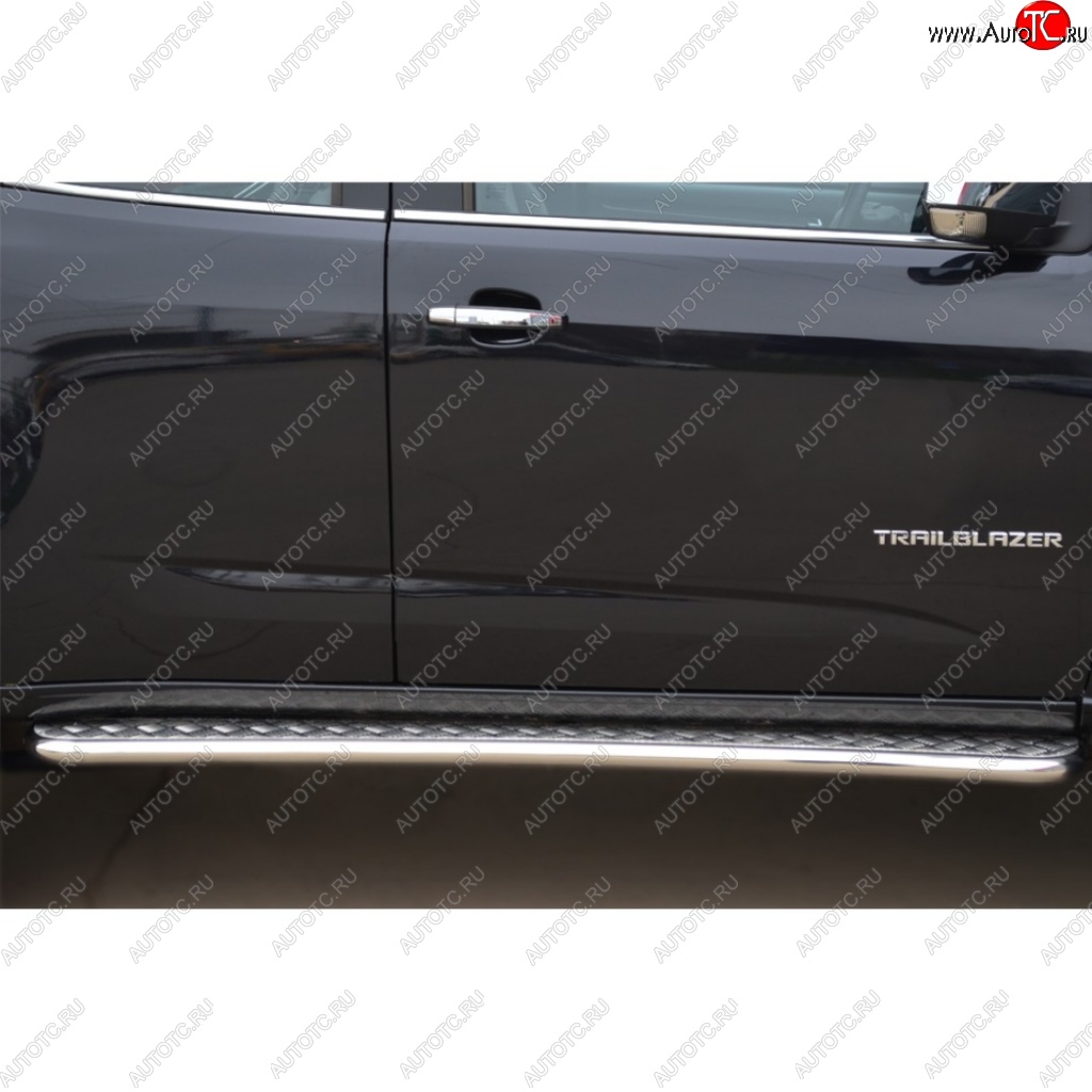 24 649 р. Широкая защита порогов с трубой d42 мм SLITKOFF v2 Chevrolet Trailblazer GM800 дорестайлинг (2012-2016)  с доставкой в г. Керчь
