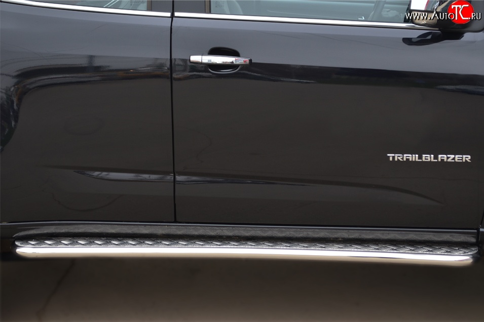 24 649 р. Широкая защита порогов SLITKOFF  Chevrolet Trailblazer  GM800 (2012-2016) дорестайлинг  с доставкой в г. Керчь