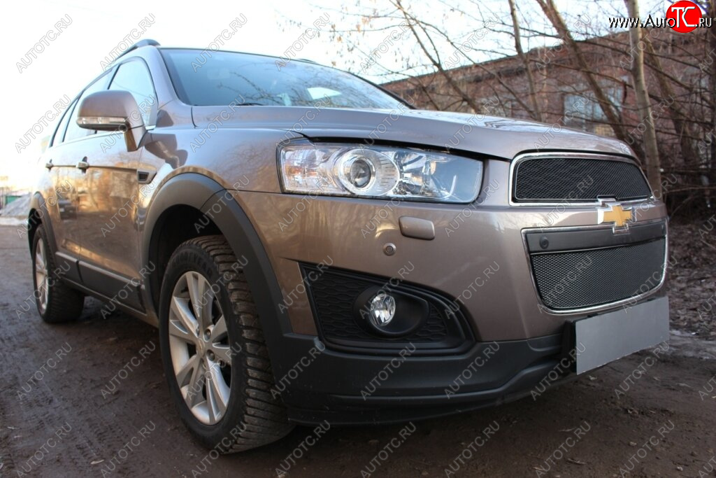 7 799 р. Защитная сетка радиатора в бампер Стрелка 11 Премиум (алюминий) Chevrolet Captiva 2-ой рестайлинг (2013-2016) (Цвет: черный)  с доставкой в г. Керчь