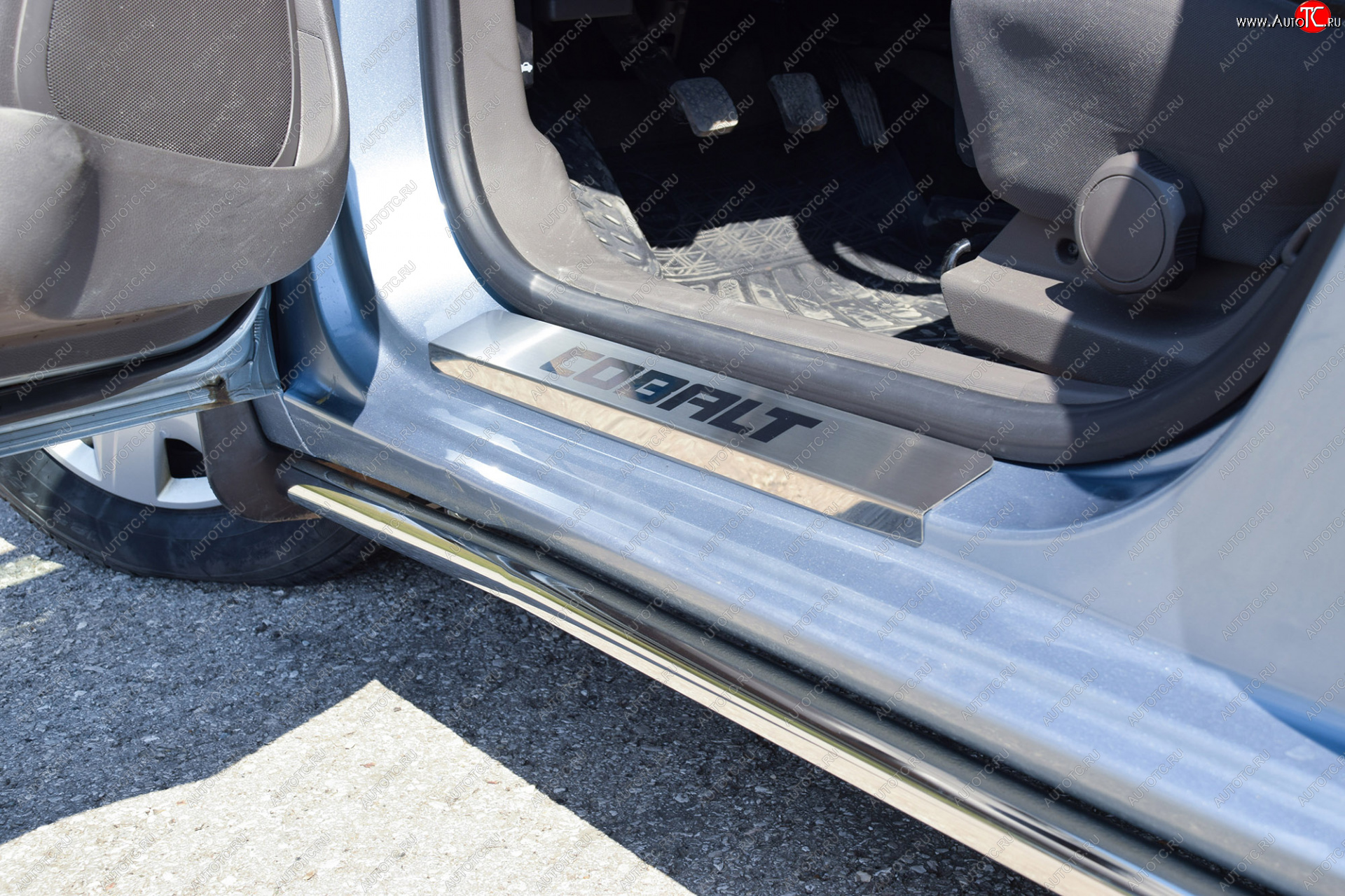 14 399 р. Защита порогов Petroil Tuning (Ø38 мм)  Chevrolet Cobalt (2019-2023) седан 2-ой рестайлинг (Нержавейка)  с доставкой в г. Керчь