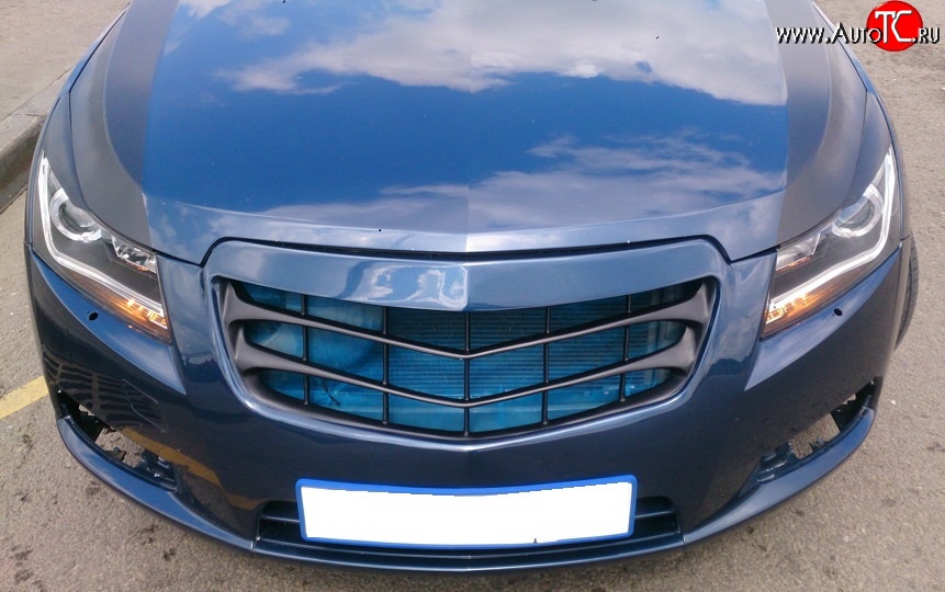 3 529 р. Радиаторная решётка (дорестайлинг) Sport v2 Chevrolet Cruze J305 хэтчбек дорестайлинг (2009-2012) (Неокрашенная)  с доставкой в г. Керчь