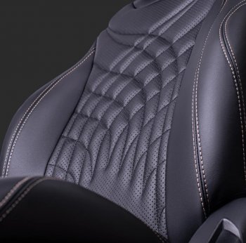15 249 р. Чехлы для сидений Lord Autofashion Байрон ЖУК (экокожа, спинка 60/40, 2 П- и 1 Г-образных подголовника) Chevrolet Cruze J308 универсал рестайлинг (2012-2015) (Черный, вставка черная, строчка бежевая)  с доставкой в г. Керчь. Увеличить фотографию 2
