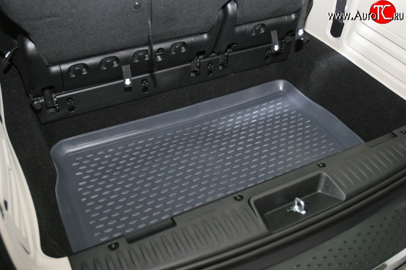 4 299 р. Коврик в багажник Element (полиуретан, короткая база) Chrysler Grand Voyager  дорестайлинг (2008-2010)  с доставкой в г. Керчь