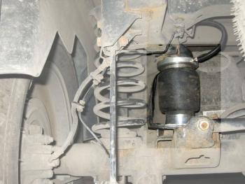 27 799 р. Комплект вспомогательной пневмоподвески на заднюю ось Aride (модификация авто 1500, комфорт) Dodge Ram DJ, DS (2008-2012)  с доставкой в г. Керчь. Увеличить фотографию 3