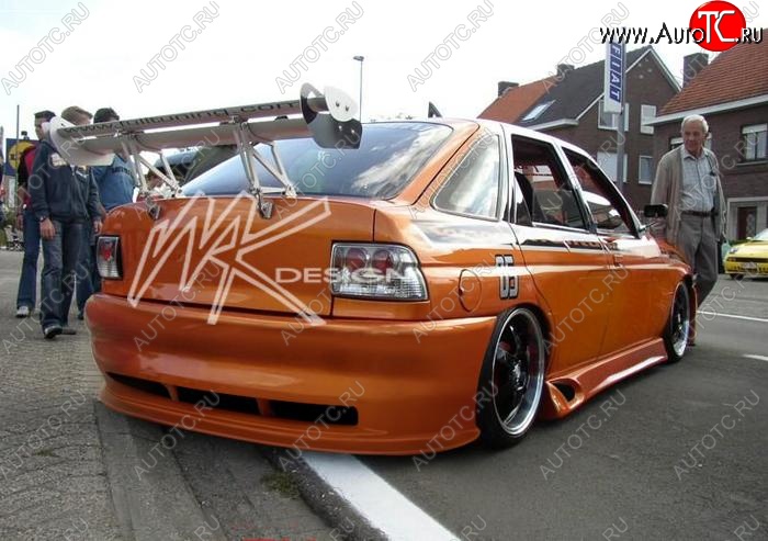 28 999 р. Задний бампер WK Ford Escort ANL 1-ый рестайлинг универсал (1992-1994)  с доставкой в г. Керчь