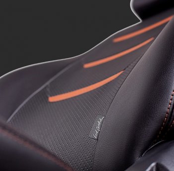 7 549 р. Чехлы для сидений Lord Autofashion Турин 2 (экокожа, спинка и сиденье 60/40 без подлокотника, 2 Г-образных подголовника)  Ford Focus  2 (2004-2011)  седан дорестайлинг, универсал дорестайлинг, хэтчбэк 3 дв. дорестайлинг, хэтчбэк 5 дв. дорестайлинг, седан рестайлинг, универсал рестайлинг, хэтчбэк 3 дв. рестайлинг, хэтчбэк 5 дв. рестайлинг (Черный, вставка черный и коричневый, строчка коричневая)  с доставкой в г. Керчь. Увеличить фотографию 2