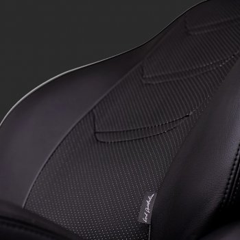 7 799 р. Чехлы для сидений Lord Autofashion Турин 2 (экокожа, спинка и сиденье 60/40 без подлокотника, 2 Г-образных подголовника)  Ford Focus  2 (2004-2011)  седан дорестайлинг, универсал дорестайлинг, хэтчбэк 3 дв. дорестайлинг, хэтчбэк 5 дв. дорестайлинг, седан рестайлинг, универсал рестайлинг, хэтчбэк 3 дв. рестайлинг, хэтчбэк 5 дв. рестайлинг (Черный, вставка черная и черная, строчка черная)  с доставкой в г. Керчь. Увеличить фотографию 2