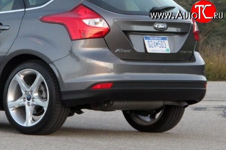 4 899 р. Задний бампер Стандартный Ford Focus 3 хэтчбэк дорестайлинг (2010-2015) (Неокрашенный)  с доставкой в г. Керчь