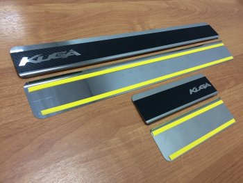 2 489 р. Накладки порожков салона INOX  Ford Kuga  2 (2013-2019) дорестайлинг, рестайлинг (нержавеющая сталь + карбон)  с доставкой в г. Керчь. Увеличить фотографию 3