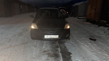 7 649 р. Передний бампер SAT Toyota Belta/Yaris XP90 седан (2005-2012) (Неокрашенный)  с доставкой в г. Керчь. Увеличить фотографию 2