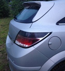1 299 р. Комплект накладок задних фонарей Global Tuning Opel Astra H GTC хэтчбек 3 дв. дорестайлинг (2004-2006) (Неокрашенные)  с доставкой в г. Керчь. Увеличить фотографию 3