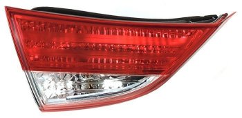 Левый фонарь в крышку багажника SAT Hyundai Elantra  MD (2010-2013) дорестайлинг