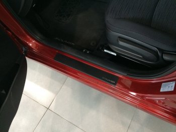 2 489 р. Накладки порожков салона INOX  Hyundai Solaris  RBr (2010-2017) седан дорестайлинг, хэтчбэк дорестайлинг, седан рестайлинг, хэтчбэк рестайлинг (Нержавеющая сталь + карбон)  с доставкой в г. Керчь. Увеличить фотографию 4