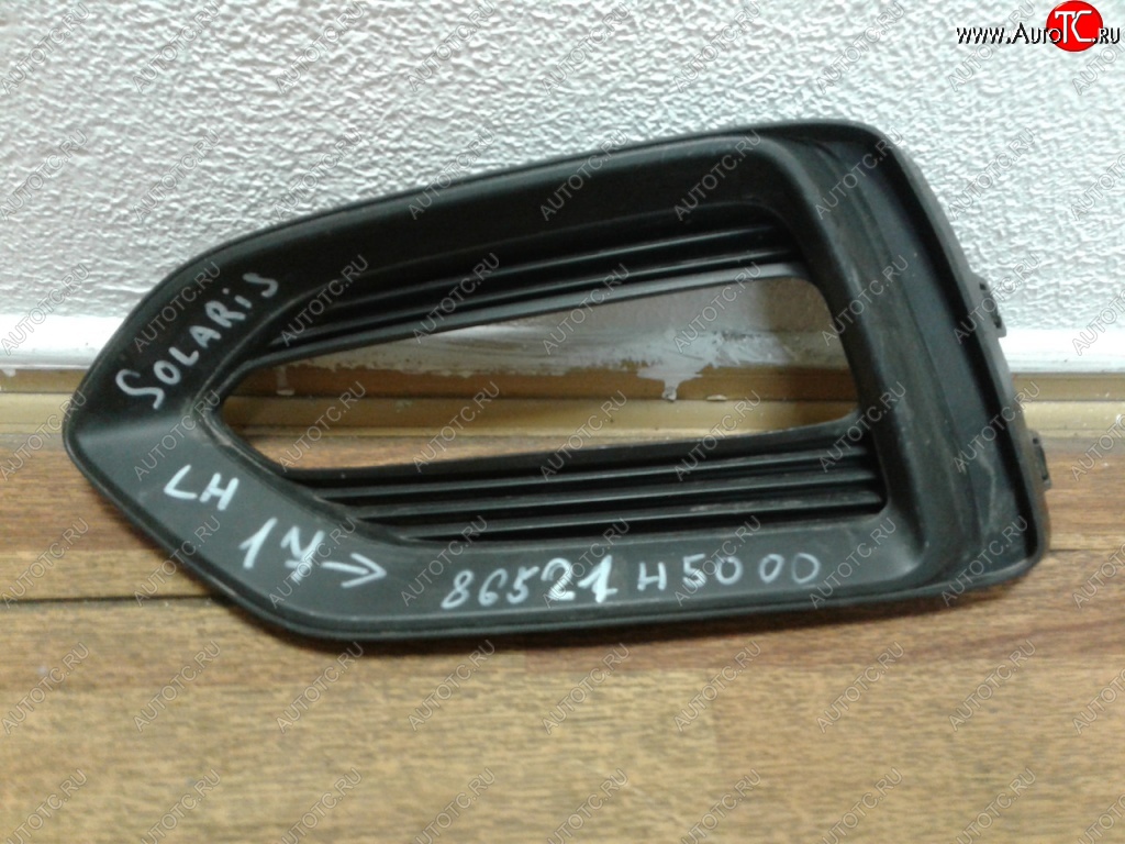 2 359 р. Рамка противотуманной фары Стандартная (левая) Hyundai Solaris HCR седан дорестайлинг (2017-2020)  с доставкой в г. Керчь