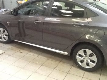 4 999 р. Пластиковые пороги АвтоКрат Hyundai Solaris RBr седан рестайлинг (2014-2017) (Неокрашенные)  с доставкой в г. Керчь. Увеличить фотографию 2