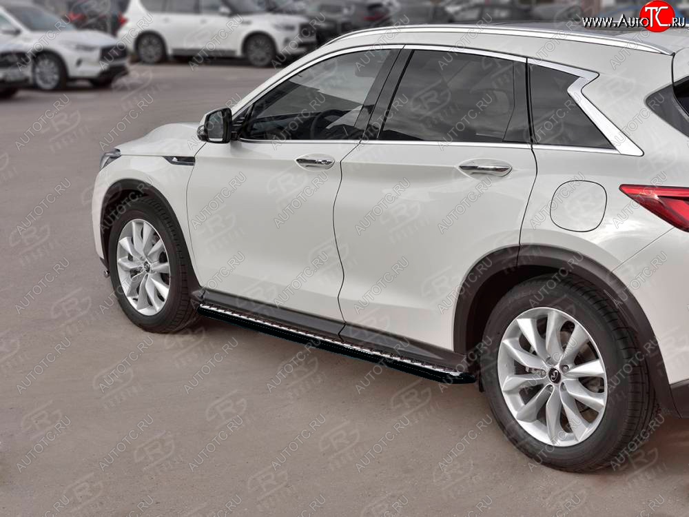 22 999 р. Порожки для ног SLITKOFF (Ø42 мм)  INFINITI Qx50  J55 (2017-2022) (Лист алюминиевый, труба - сталь окрашенная в черный цвет)  с доставкой в г. Керчь