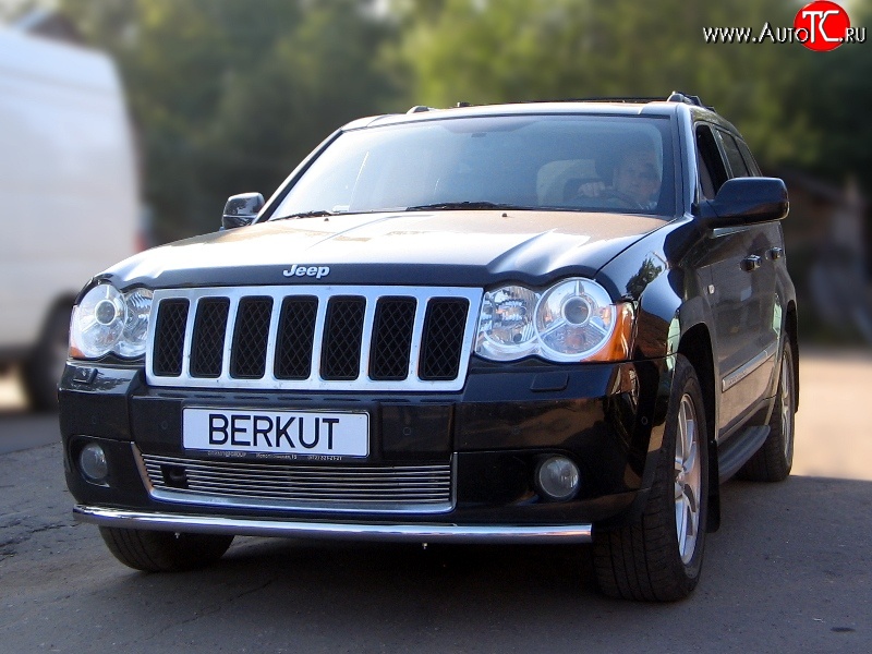 4 199 р. Декоративная вставка воздухозаборника Berkut Jeep Grand Cherokee WK (2004-2010)  с доставкой в г. Керчь