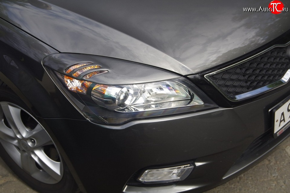 1 599 р. Реснички на фары (рестайлинг) K-1  KIA Ceed  1 ED (2010-2012) рестайлинг, хэтчбэк 5 дв. (Неокрашенные)  с доставкой в г. Керчь