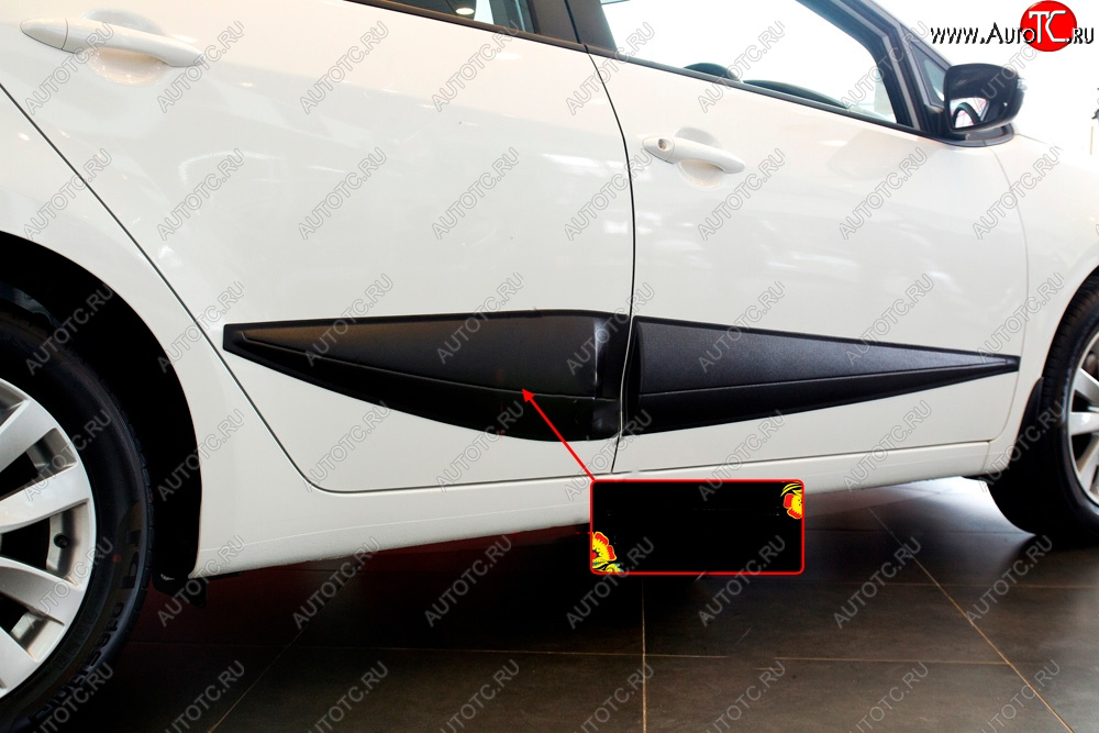 869 р. Молдинг двери RA (широкий, задний правый)  KIA Cerato  3 YD (2013-2019) дорестайлинг седан, рестайлинг седан (Поверхность шагрень)  с доставкой в г. Керчь