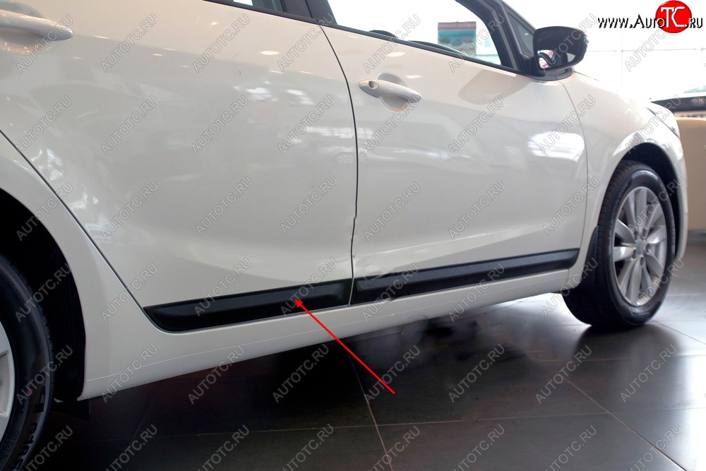 729 р. Молдинг двери RA (узкий, задний правый)  KIA Cerato  3 YD (2013-2019) дорестайлинг седан, рестайлинг седан (Поверхность шагрень)  с доставкой в г. Керчь