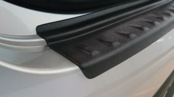 1 099 р. Накладка защитная на задний бампер Petroil Tuning  KIA Rio  4 FB (2016-2020) дорестайлинг седан (Текстурная поверхность)  с доставкой в г. Керчь. Увеличить фотографию 5