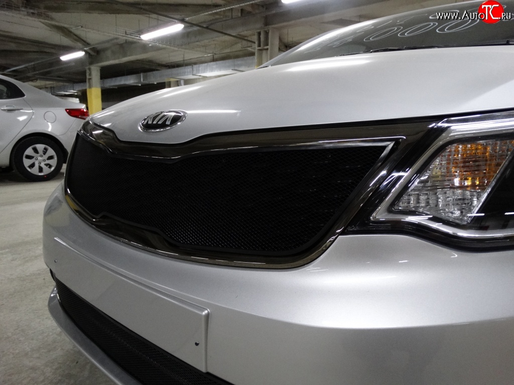 1 539 р. Сетка в решетку радиатора Russtal KIA Rio 3 QB хэтчбек 5 дв. рестайлинг (2015-2017) (черная)  с доставкой в г. Керчь