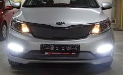 Нижняя сетка на бампер Russtal (хром) KIA Rio 3 QB хэтчбек 5 дв. рестайлинг (2015-2017)