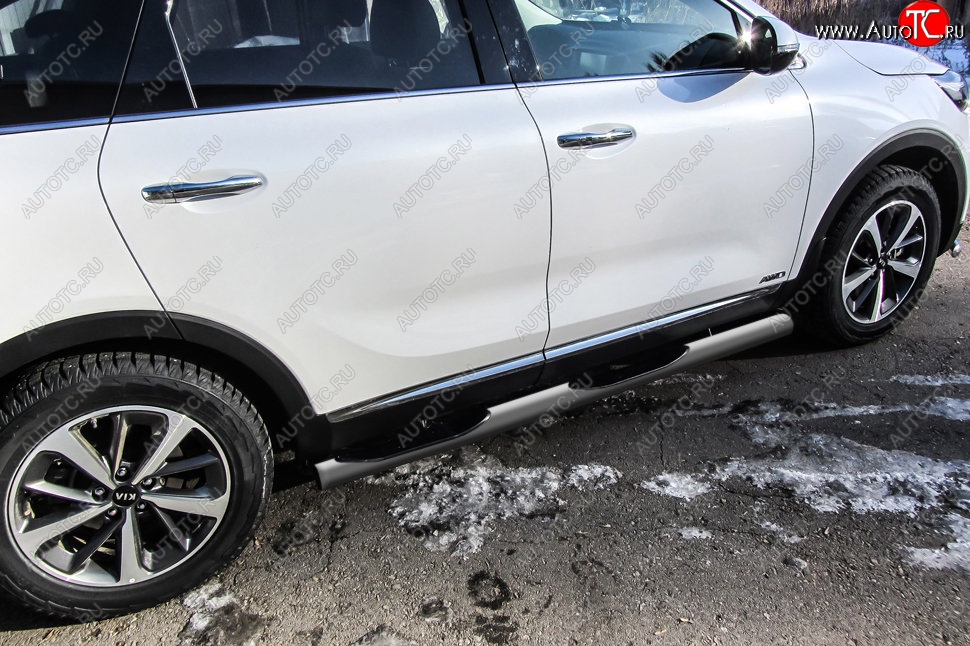 13 549 р. Защита порогов Slitkoff (d76 мм, с проступями)  KIA Sorento  UM/Prime (2018-2020) рестайлинг (Сталь с полимерным покрытием. Цвет: серебристый)  с доставкой в г. Керчь