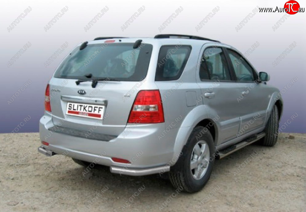 4 999 р. Защита заднего бампера Slitkoff (Ø 57 мм, уголки)  KIA Sorento  BL (2002-2006) дорестайлинг (Сталь с полимерным покрытием. Цвет: серебристый)  с доставкой в г. Керчь