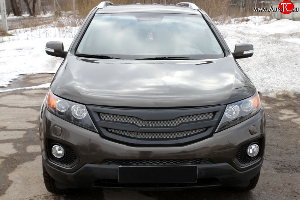 5 509 р. Решётка радиатора RA KIA Sorento XM дорестайлинг (2009-2012) (Глянец под окраску, с металлической сеткой, Неокрашенная)  с доставкой в г. Керчь