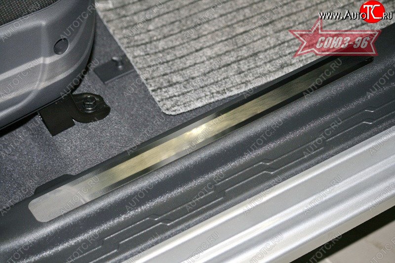 2 564 р. Накладки на пластик внутренних порогов Souz-96 KIA Soul AM дорестайлинг (2008-2011)  с доставкой в г. Керчь