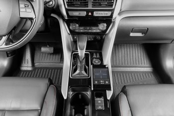 9 949 р. Комплект 3D ковриков салона TRIUMF Land Rover Discovery Sport L550 дорестайлинг (2014-2019) (Черные)  с доставкой в г. Керчь. Увеличить фотографию 2