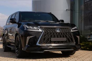 64 499 р. Решетка радиатора HEMMES Lexus LX570 J200 2-ой рестайлинг (2015-2022) (цвет: черный матовый)  с доставкой в г. Керчь. Увеличить фотографию 3