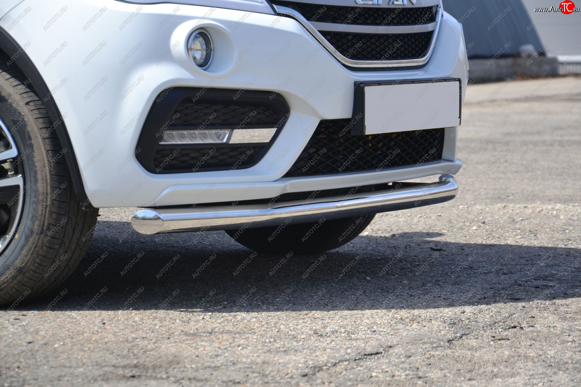 15 309 р. Защита переднего бампера одинарная из трубы d63 мм Petroil Tuning Lifan X60 2-ой рестайлинг (2016-2025) (Нержавеющая полированная сталь)  с доставкой в г. Керчь