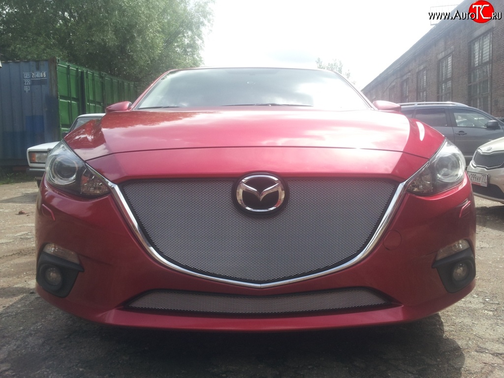 1 539 р. Нижняя сетка на бампер Russtal (хром) Mazda 3/Axela BM дорестайлинг, хэтчбэк (2013-2016)  с доставкой в г. Керчь