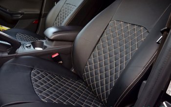 9 449 р. Чехлы для сидений Lord Autofashion Турин Ромб (экокожа) Mazda 3/Axela BM дорестайлинг, хэтчбэк (2013-2016) (Чёрный, вставка чёрная, строчка бежевая)  с доставкой в г. Керчь. Увеличить фотографию 3