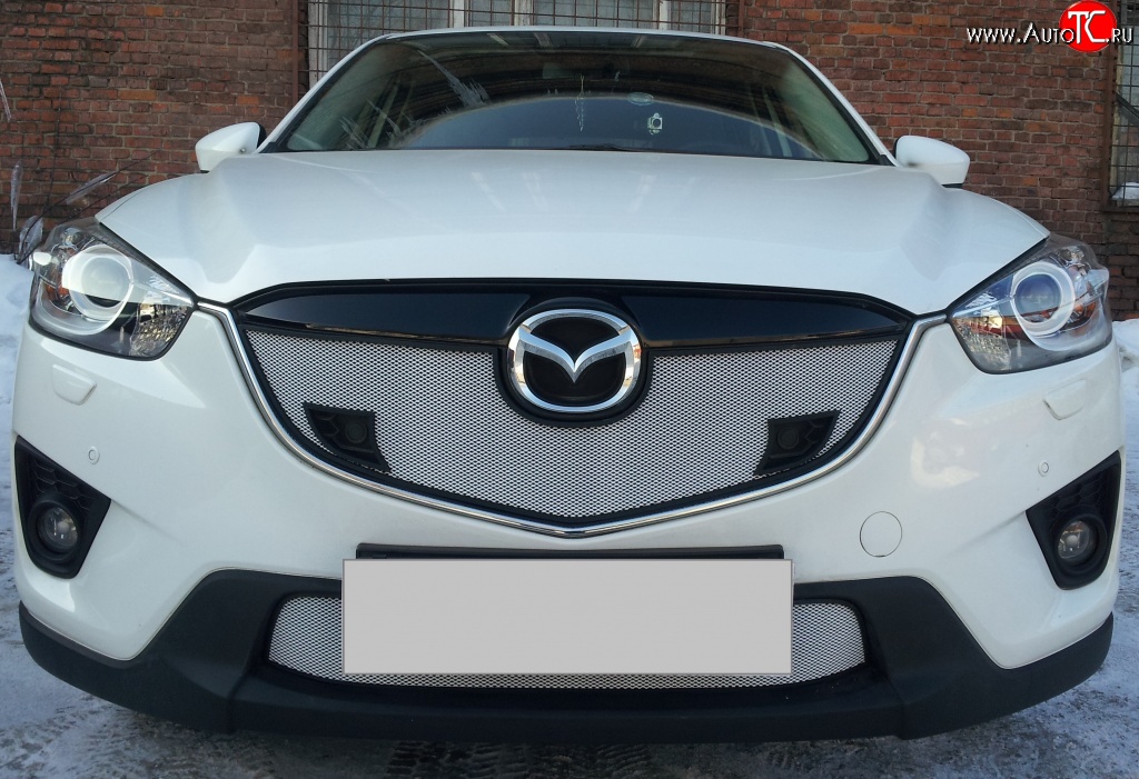 1 699 р. Сетка в решетку радиатора (с парктроником) Russtal Mazda CX-5 KE дорестайлинг (2011-2014) (хром)  с доставкой в г. Керчь