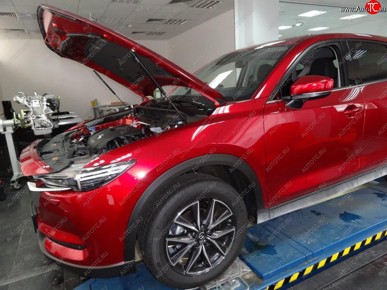 2 049 р. Упоры капота Russtal Mazda CX-5 KF (2016-2025)  с доставкой в г. Керчь