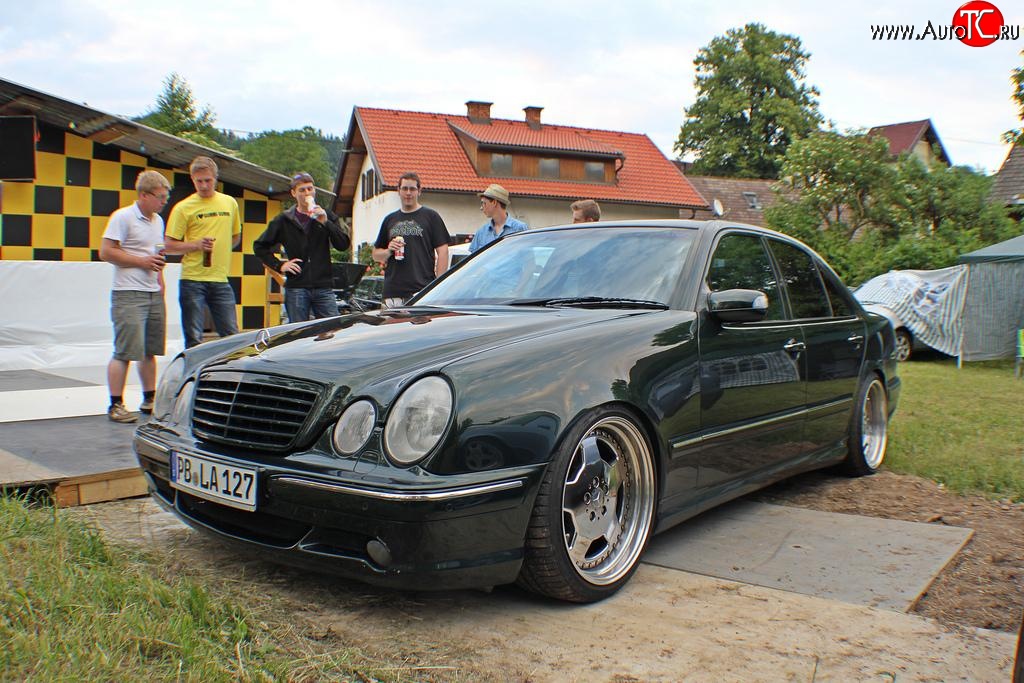 12 599 р. Передний бампер AMG Mercedes-Benz E-Class W210 дорестайлинг седан (1996-1999) (Неокрашенный)  с доставкой в г. Керчь
