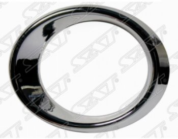 Левая оправа противотуманной фары SAT (хром) Mercedes-Benz C-Class  W204 (2007-2011) дорестайлинг седан