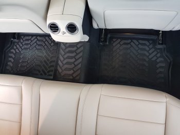 2 049 р. Комплект ковриков в салон Aileron 3D (с подпятником)  Mercedes-Benz C-Class  W205 (2015-2018) дорестайлинг седан  с доставкой в г. Керчь. Увеличить фотографию 2