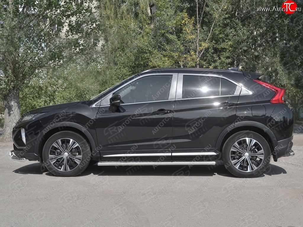 19 399 р. Пороги труба 120х60 овал с проступью Russtal Mitsubishi Eclipse Cross GK дорестайлинг (2017-2021)  с доставкой в г. Керчь
