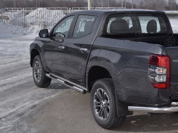 Защита порогов (Ø76 мм с проступью, нержавейка) SLITKOFF Mitsubishi L200  5 KK,KL (2018-2022) рестайлинг (С пластиковыми заглушками на торцах)
