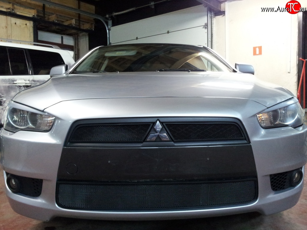 2 759 р. Сетка на бампер Russtal (черная) Mitsubishi Lancer 10 CY седан рестайлинг (2011-2017)  с доставкой в г. Керчь