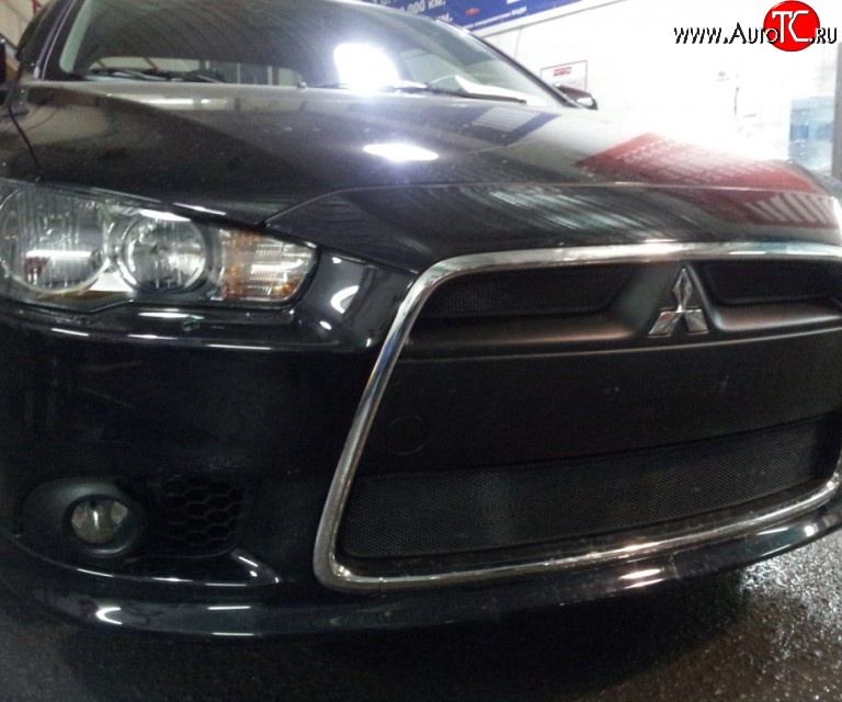 2 759 р. Сетка на бампер Russtal (дорестайлинг) Mitsubishi Lancer 10 CY седан рестайлинг (2011-2017)  с доставкой в г. Керчь