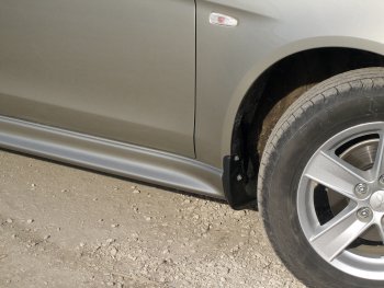 1 799 р. Передние брызговики Sport  Mitsubishi Lancer  10 CY (2007-2017) седан дорестайлинг, хэтчбэк дорестайлинг, седан рестайлинг, хэтчбек 5 дв рестайлинг  с доставкой в г. Керчь. Увеличить фотографию 4