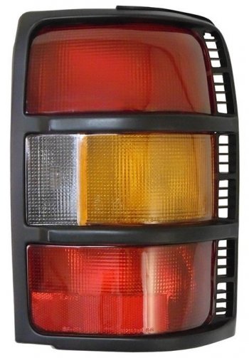Правый фонарь SAT Mitsubishi Pajero  2 V20 (1991-1997) дорестайлинг